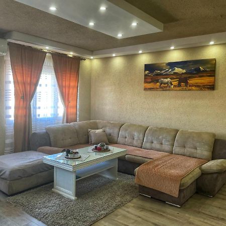 Apartment Alexandar Podgorica Eksteriør billede